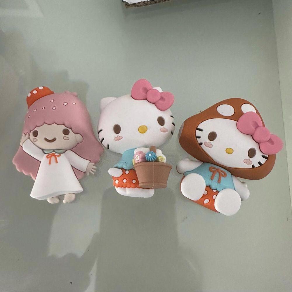 Sanrio Hello Kitty & Friends Mushrooms Blind Bag Figural Magnet